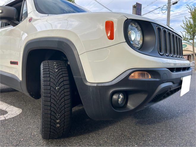 JEEPレネゲードのタイヤ交換にダンロップ【シンクロウェザー】を